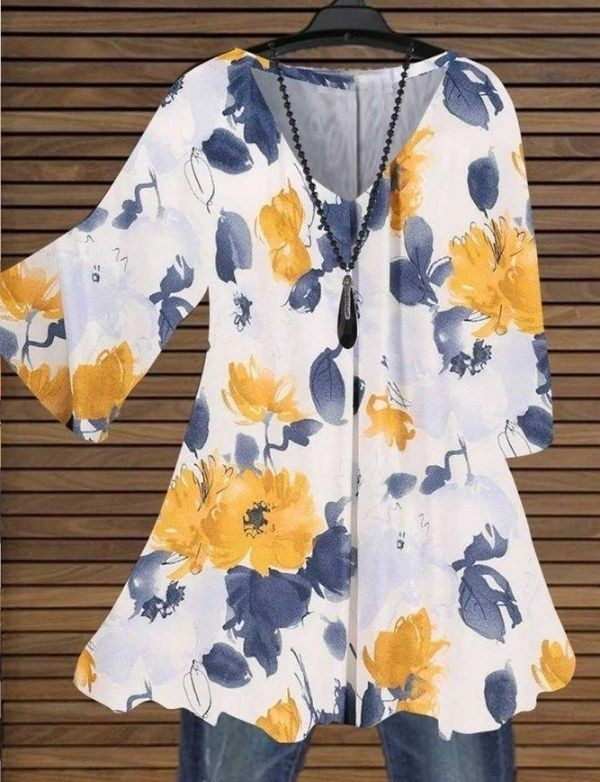 Anita Blouse | 3/4 Sleeve V-Neck Floral Print Top