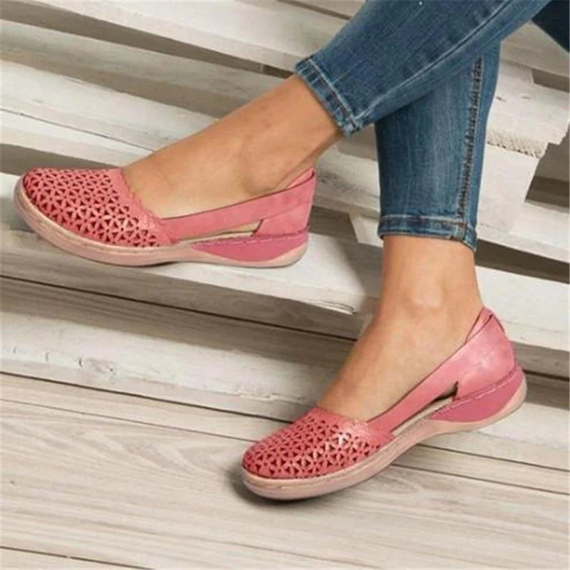 Ginnie Sandals | Breathable Closed Toe Comfort Sandals