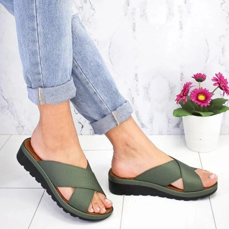 Matilde Sandals | Woven Crisscross Straps Platform Sole Sandals