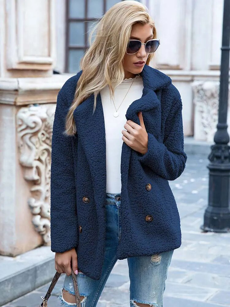 Quissara Coat | Women's Plush Buttoned Winter Coat