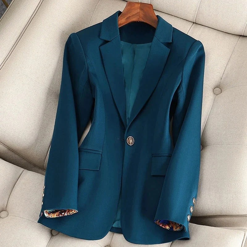 Women’s Blazer – Tailored Formal Fit – Notched Lapel – Single Button – Flap Pockets
