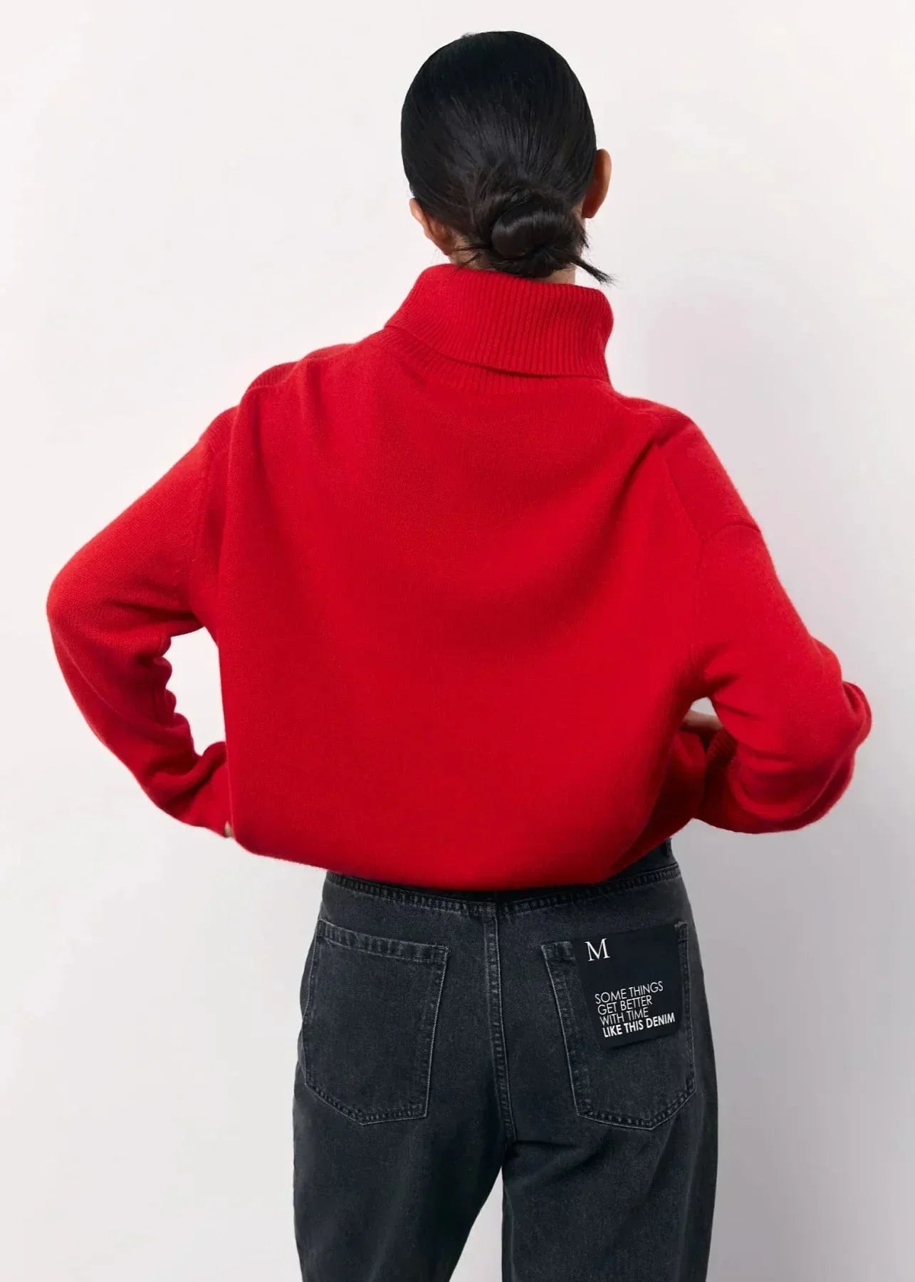 Women’s Knit Turtleneck Sweater – Oversized Fit – Wool Blend – Cropped Ribbed Hem