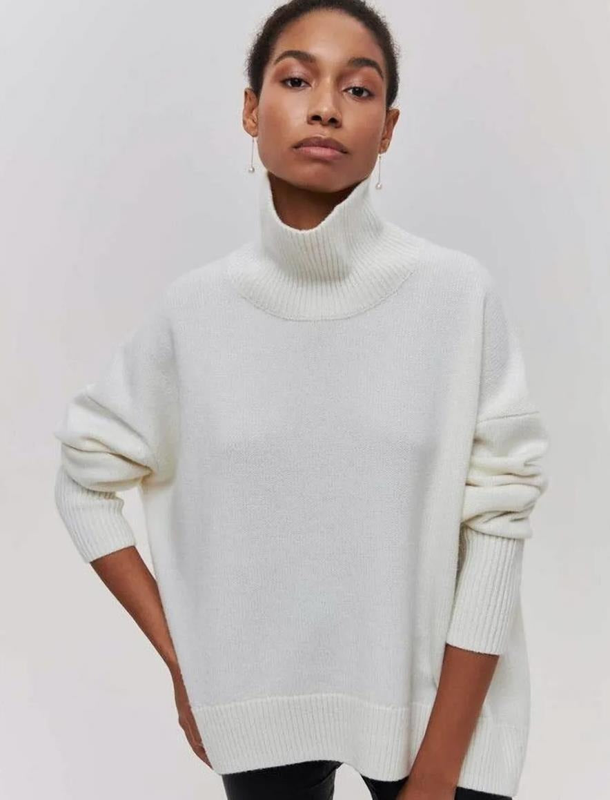 Women’s Knit Turtleneck Sweater – Oversized Fit – Wool Blend – Cropped Ribbed Hem