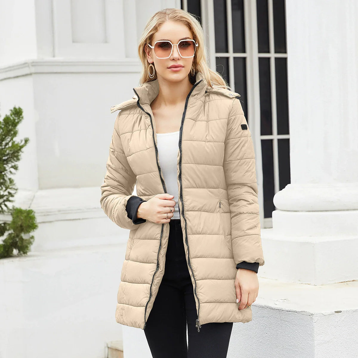 Women’s Puffer Jacket – Insulated Padding – Detachable Hood – Mid-Length Fit – Ribbed Cuffs