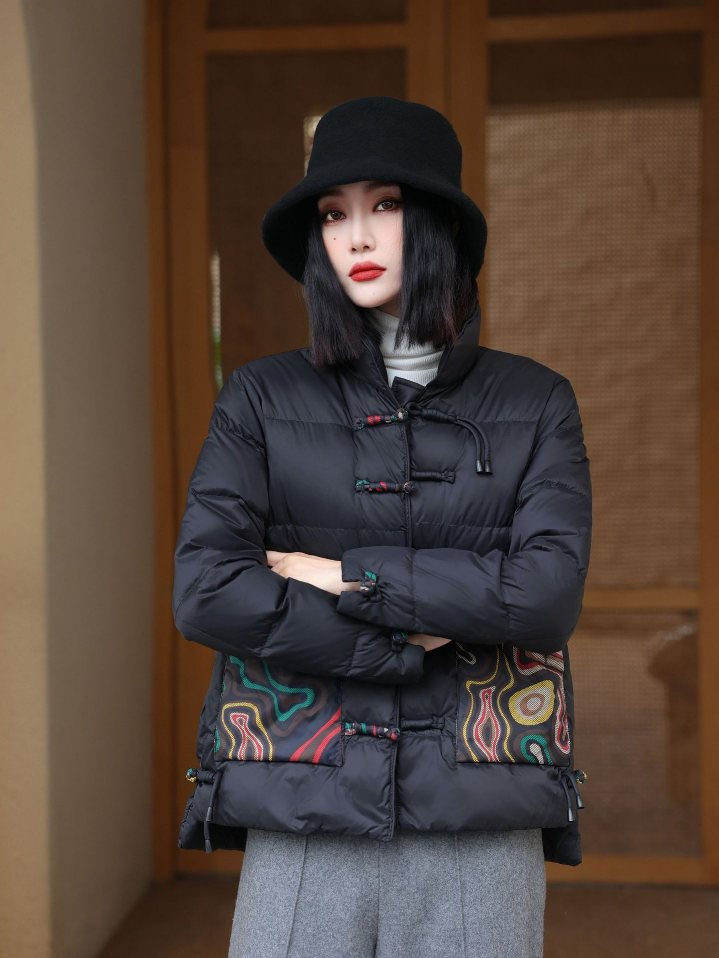 Women’s Quilted Puffer Jacket – Loose Fit – High Collar – Frog Closures – Patterned Pockets