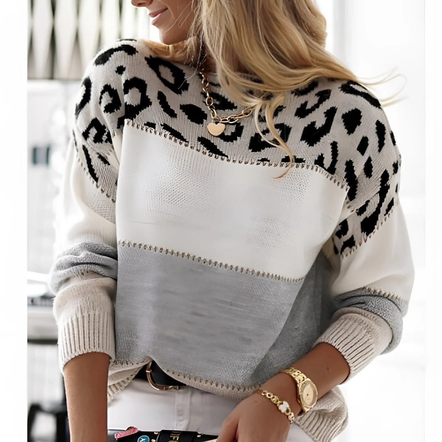 Women’s Sweatshirt – Relaxed Fit – Knitted – Animal Print – Colorblock – Long Sleeve
