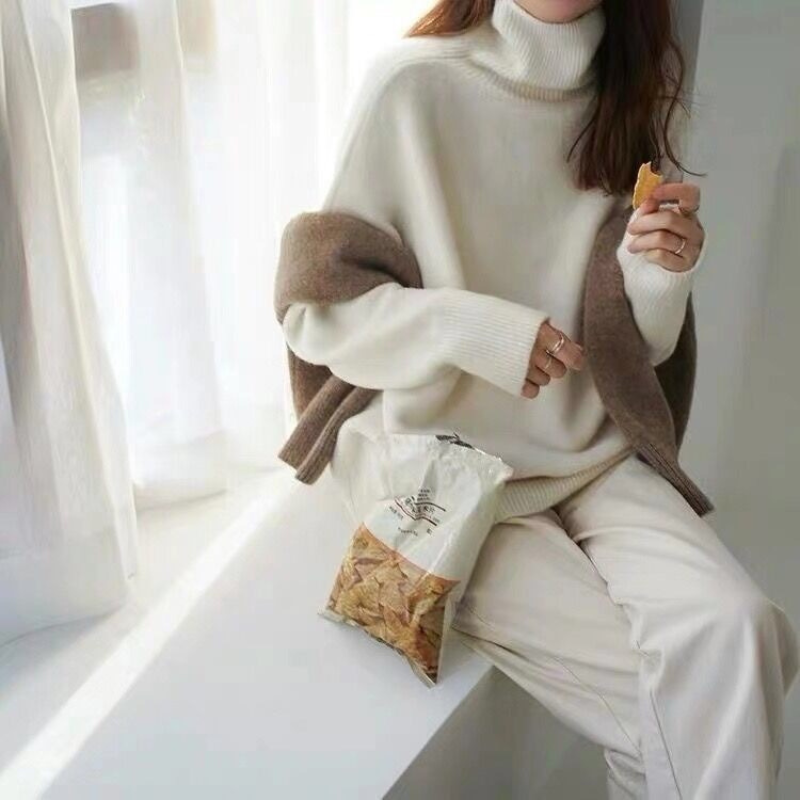 Women’s Turtleneck Sweatshirt – Oversized Knit – Drawstring Hem – Long Sleeve Cozy Fit