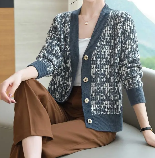 Sienna Regular Fit Cardigan | V-Neck 3/4 Sleeve Cardigan