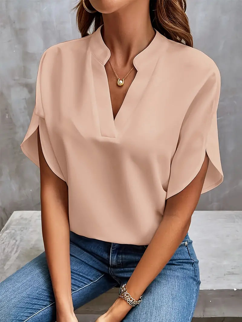Farrah Blouse | Elegant V-Neck Short-Sleeve Blouse