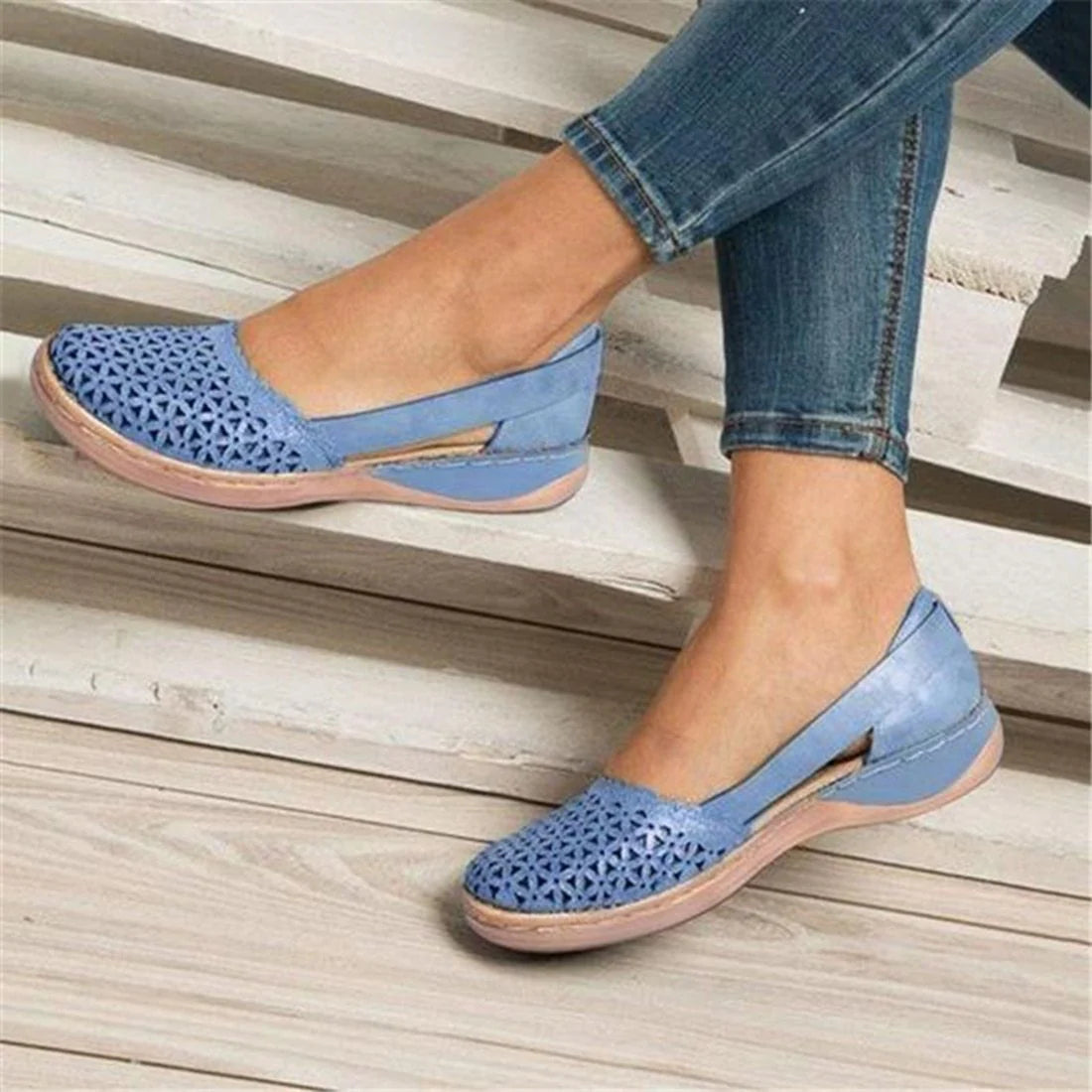 Ginnie Sandals | Breathable Closed Toe Comfort Sandals
