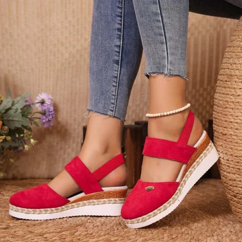 Lorie Sandals | Platform Closed Toe Sandals With Elastic Strap