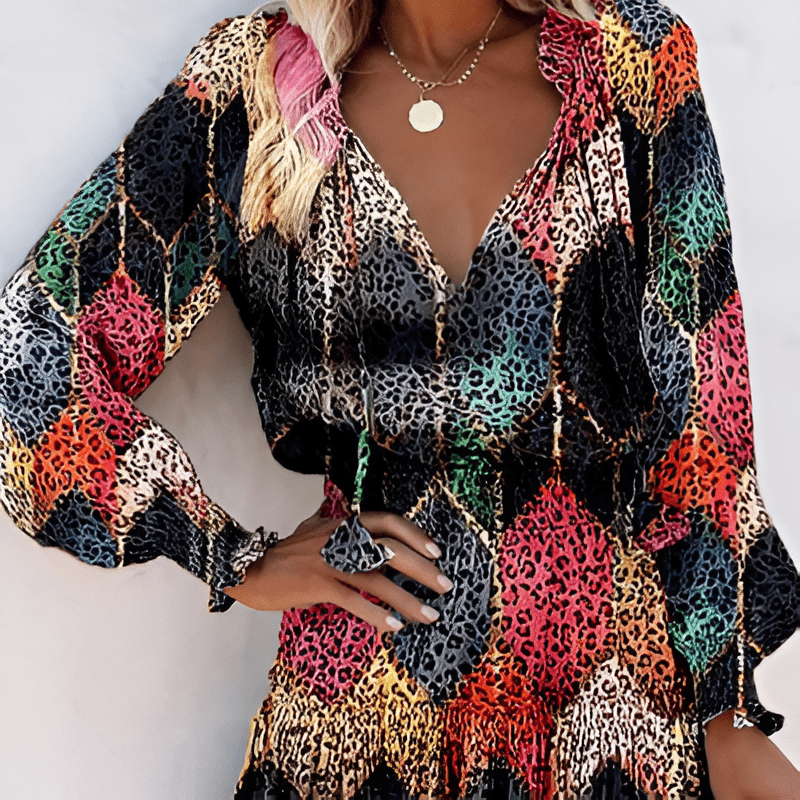 Saphira Dress | Chic and Flowy Mini Dress