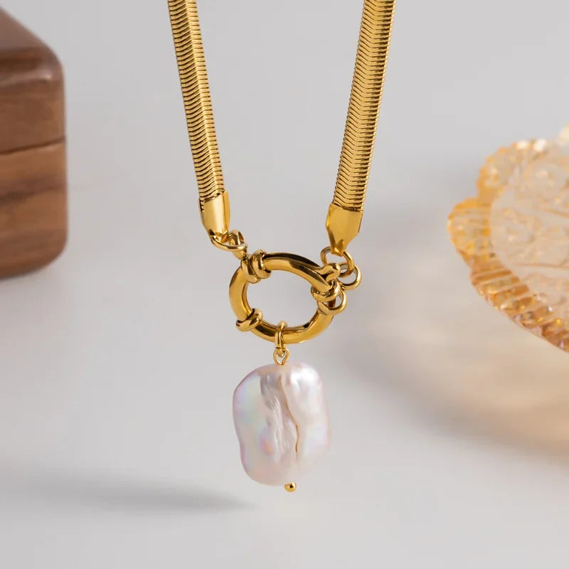 Daisy Choker Pendant Necklace | Baroque Pearl Snake Chain Necklace