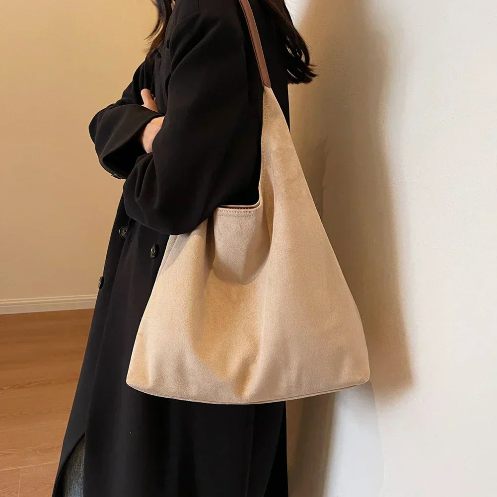 Sienna Slouchy Hobo Bag | Contrasting Strap Soft Hobo Bag
