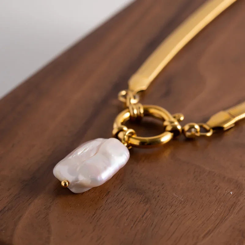 Daisy Choker Pendant Necklace | Baroque Pearl Snake Chain Necklace
