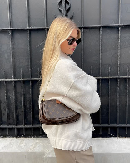 Women’s Bomber Jacket - Oversized Relaxed Fit - Textured Plush Fabric - Snap Button Closure