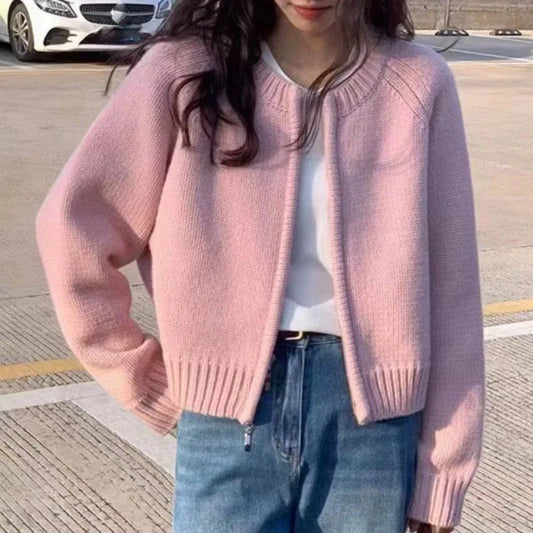 Women’s Cropped Cardigan – Wool – Relaxed Fit – Long Sleeve – Round Neckline