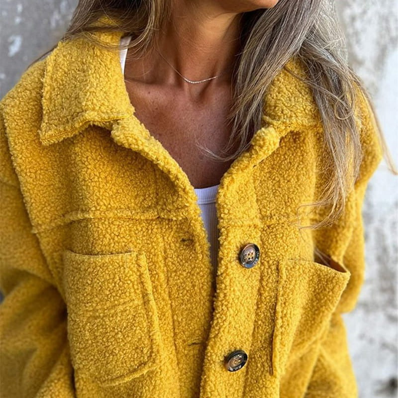 Women’s Jacket – Relaxed Fit – Wool-Like Texture – Wide Lapels – Patch Pockets