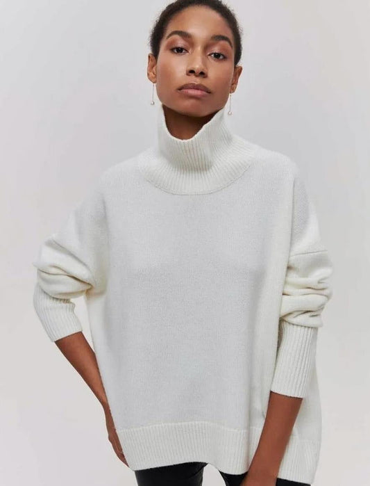 Women’s Knit Turtleneck Sweater – Oversized Fit – Wool Blend – Cropped Ribbed Hem