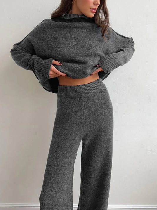 Women’s Lounge Set – Soft Knit – Oversized Turtleneck – Wide-Leg Trousers