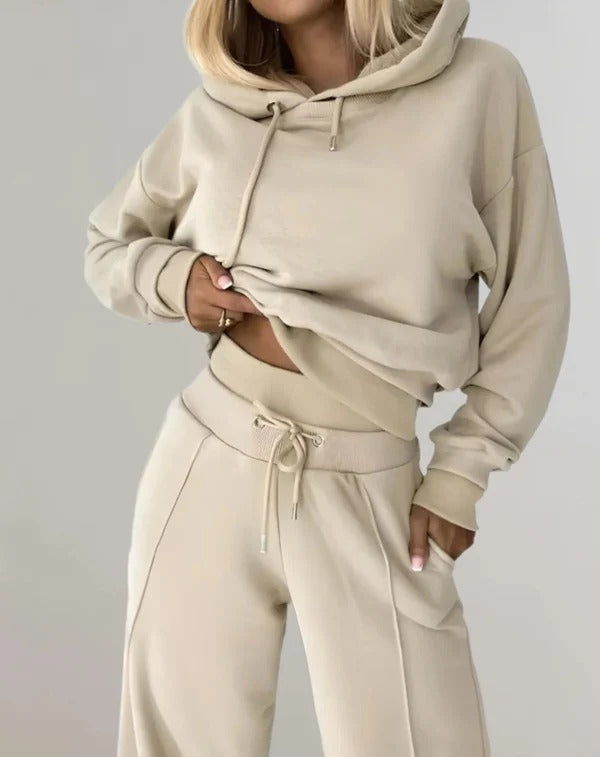 Women’s Loungewear Set – Cropped Hoodie – Wide-Leg Joggers – Relaxed Fit Cotton