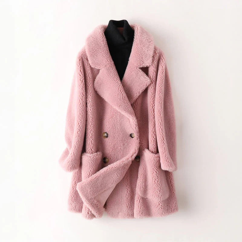 Women’s Shearling Coat – Oversized Fit – Double-Breasted – Notched Lapel – Mid Length