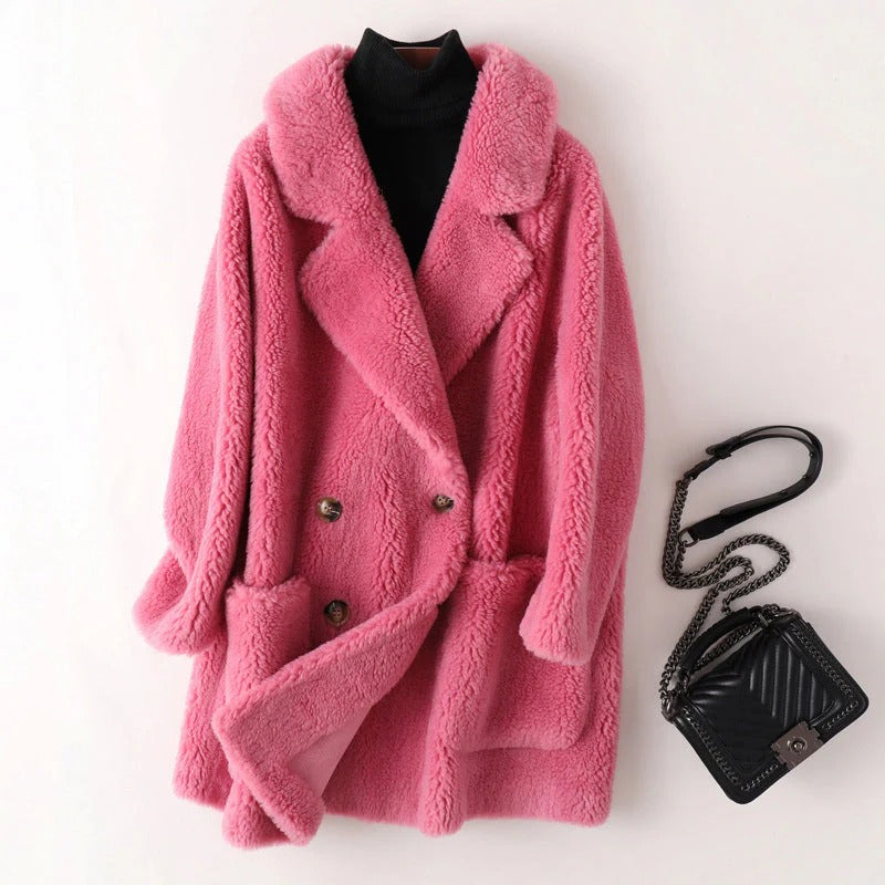 Women’s Shearling Coat – Oversized Fit – Double-Breasted – Notched Lapel – Mid Length