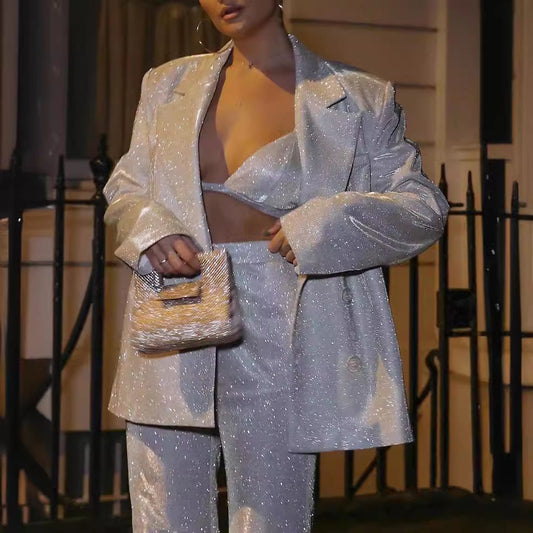 Women’s Silver Suit – Oversized Fit – Shimmer Finish – Notched Lapel – Padded Shoulders