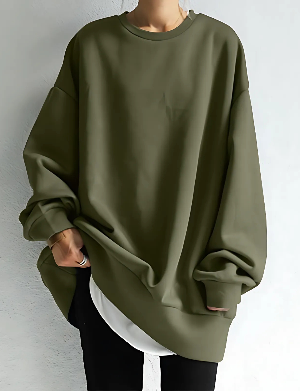 Women’s Sweatshirt – Oversized Fit – Cotton Feel – Crew Neck – Tunic Length – Long Sleeves