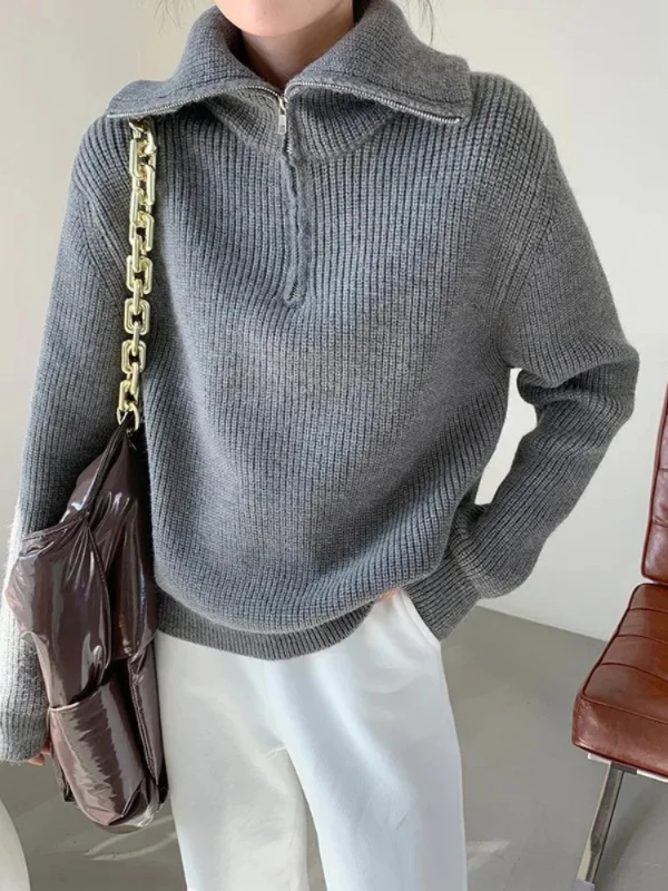 Women’s Sweatshirt – Wool – Relaxed Fit – High Zip Collar – Ribbed Knit Trim