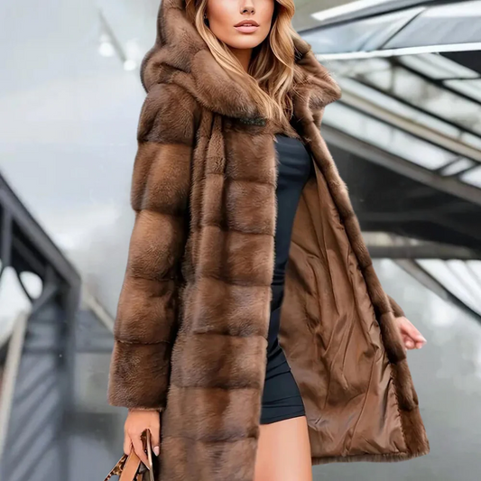 Women’s Trench Coat – Faux Fur – Relaxed Fit – Hooded – Snap Closure – Mid-Thigh