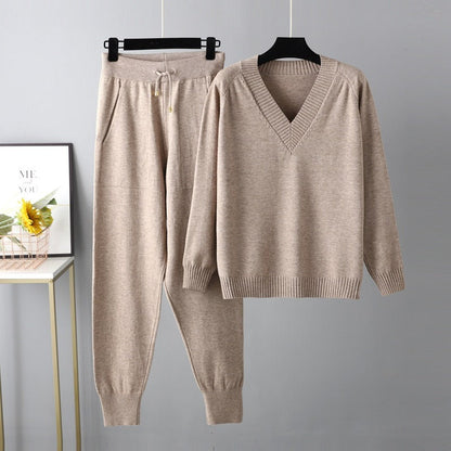 Women’s Two-Piece Set – Knit V-Neck Pullover Sweater – Ribbed Harem Joggers – Relaxed Fit