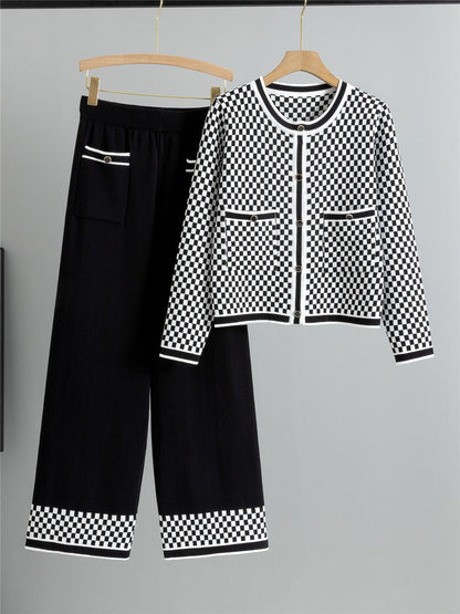 Women’s Two-Piece Suit – Knitted Cardigan with Button Front – High-Waisted Wide-Leg Trousers