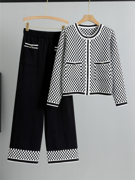 Women’s Two-Piece Suit – Knitted Cardigan with Button Front – High-Waisted Wide-Leg Trousers