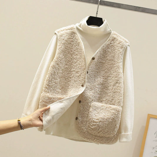 Women’s Vest – Relaxed Fit – Plush Sherpa Texture – V-Neck – Button Front – Patch Pockets