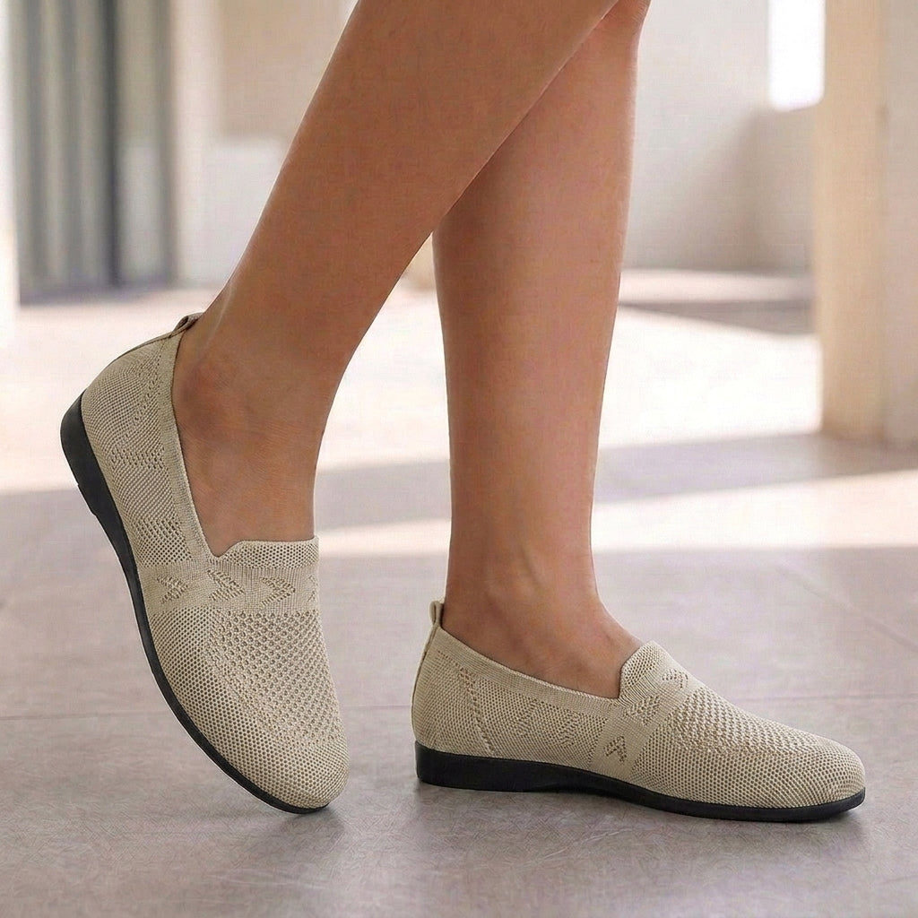 Lily Low-Top Loafer Flats | Geometric Pattern Round Toe Flats